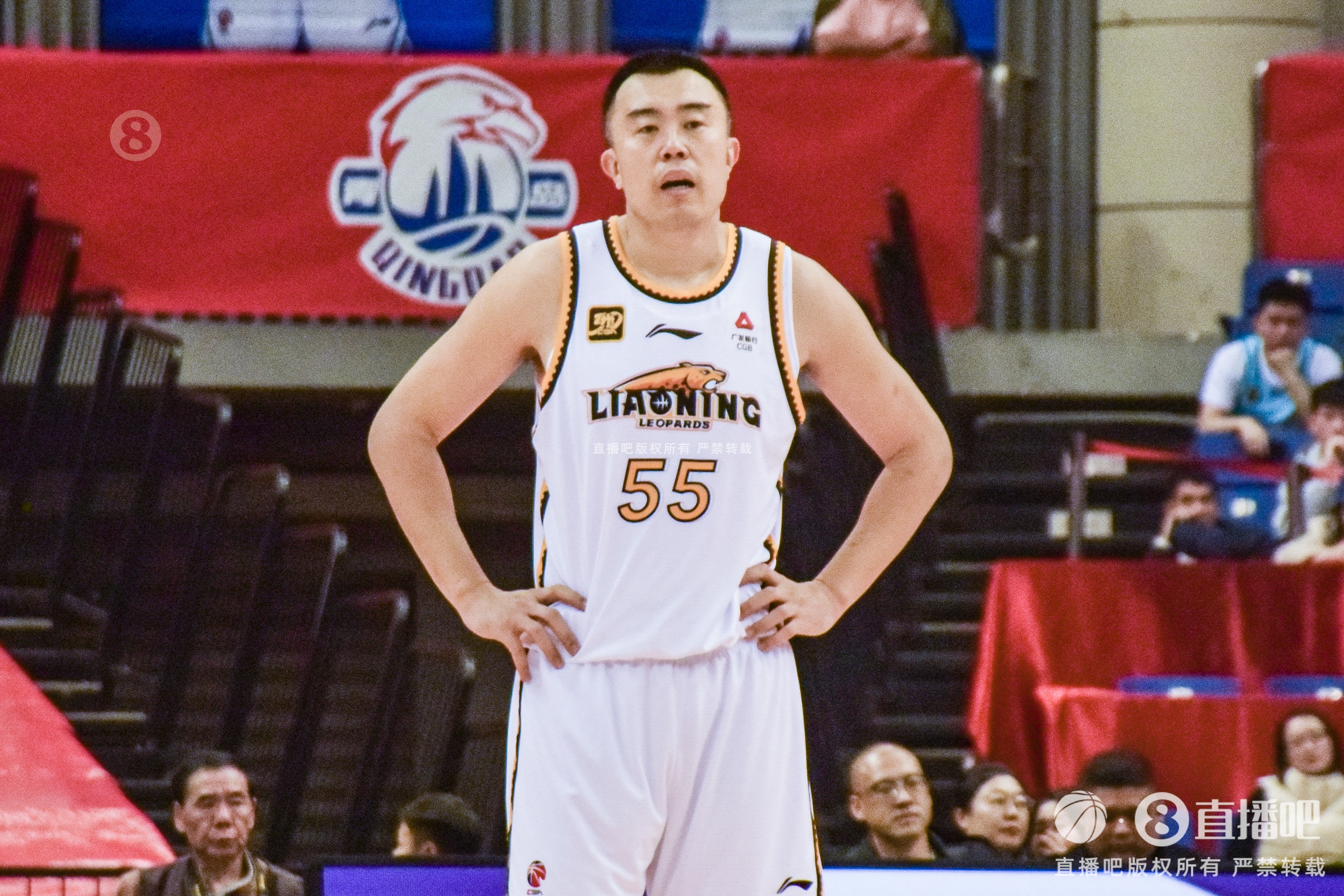 老將盡力了！韓德君7中4拿到14分12籃板3助攻